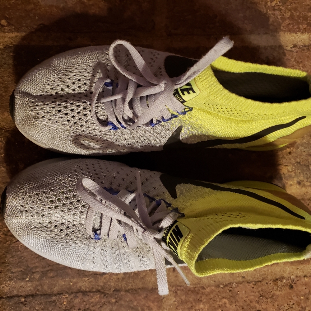 Womens Nike Zoom All Out Flyknit US Size 8